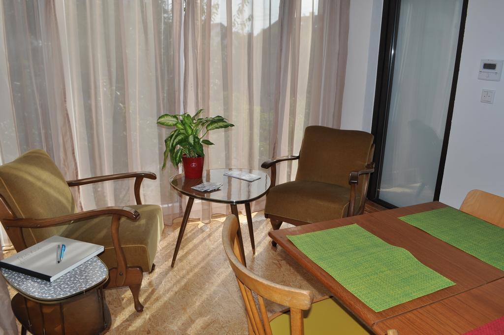 Punkrock Harbour Pension Baehr Karlsruhe Eksteriør billede